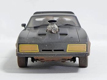 59　オートアート　1/18　マッドマックス2　The ROAD WARRIOR Mad Max 2 Diecast Car 1/18 The Road Warrior Interceptor